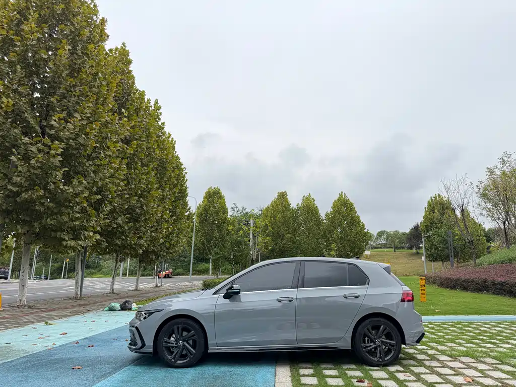 Volkswagen Golf — миниатюра 3