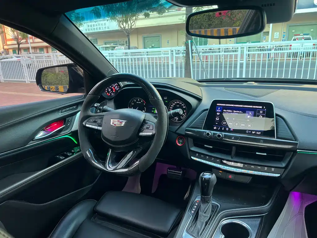 Cadillac CT4 — миниатюра 17