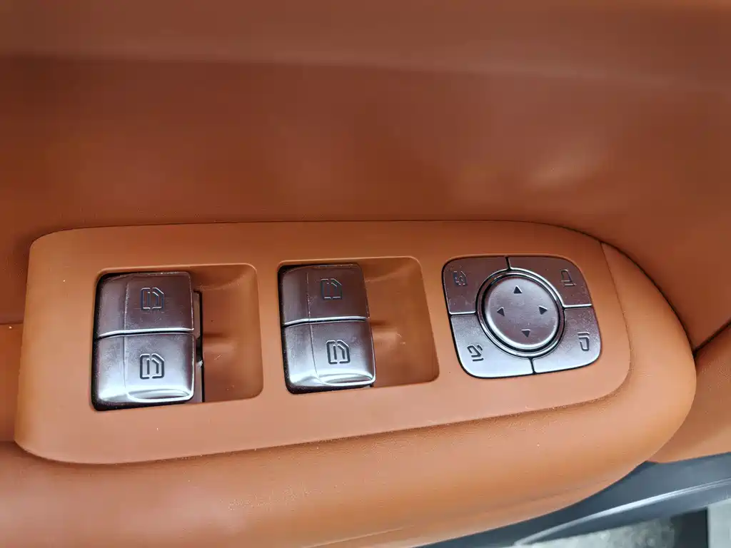 Li Auto Li L6 — миниатюра 26