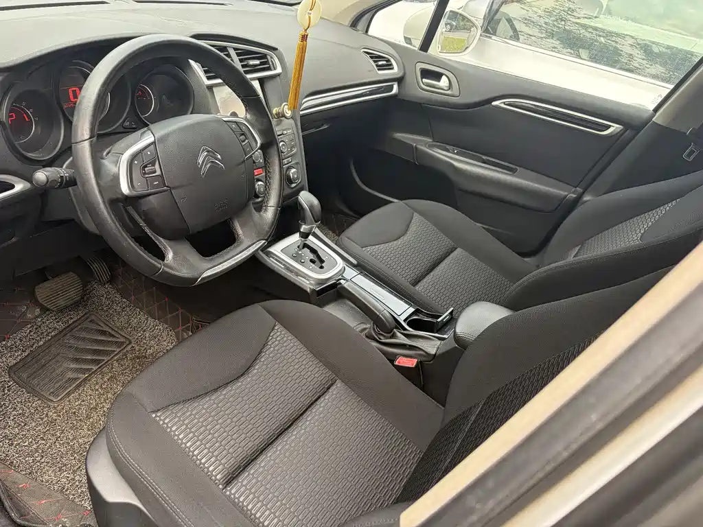 Citroen C4L 2014 1.8L AT