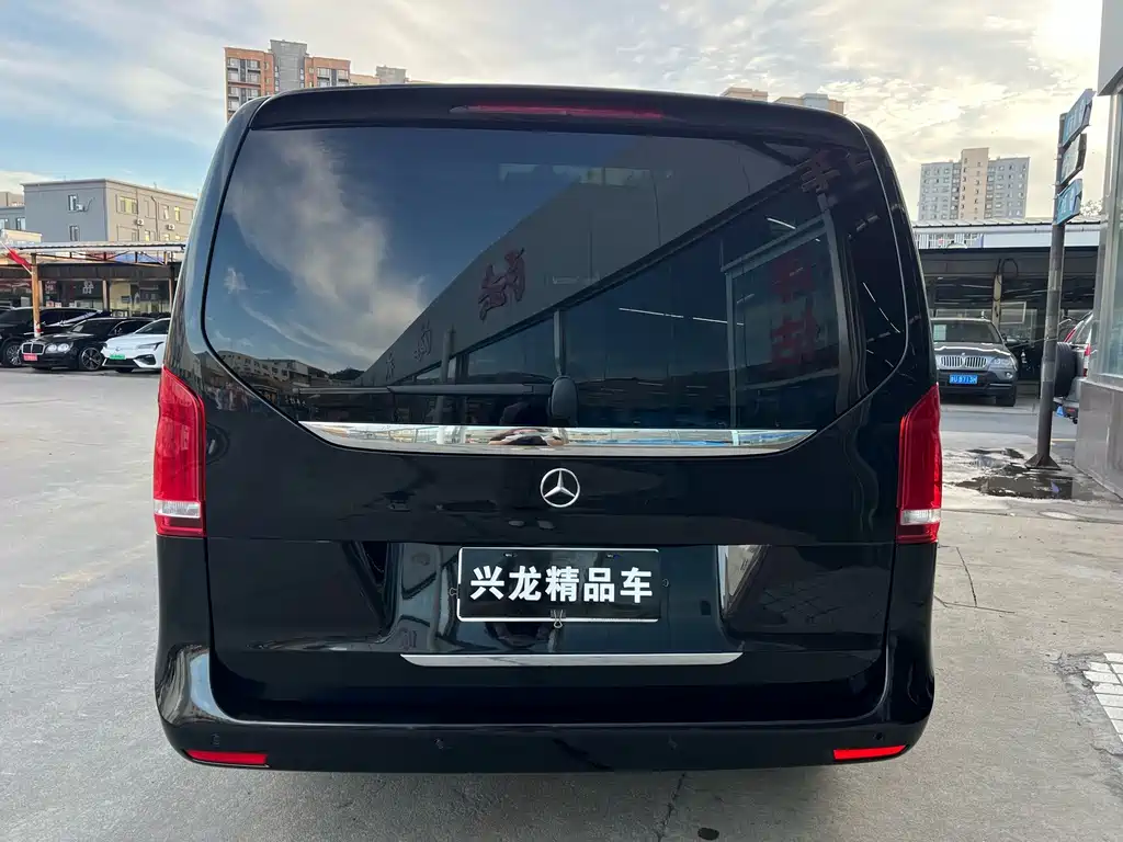 Mercedes-Benz V-Class — миниатюра 17