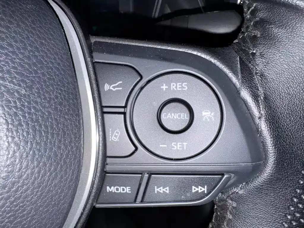Toyota Corolla — миниатюра 13