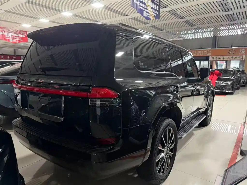 Lexus GX
