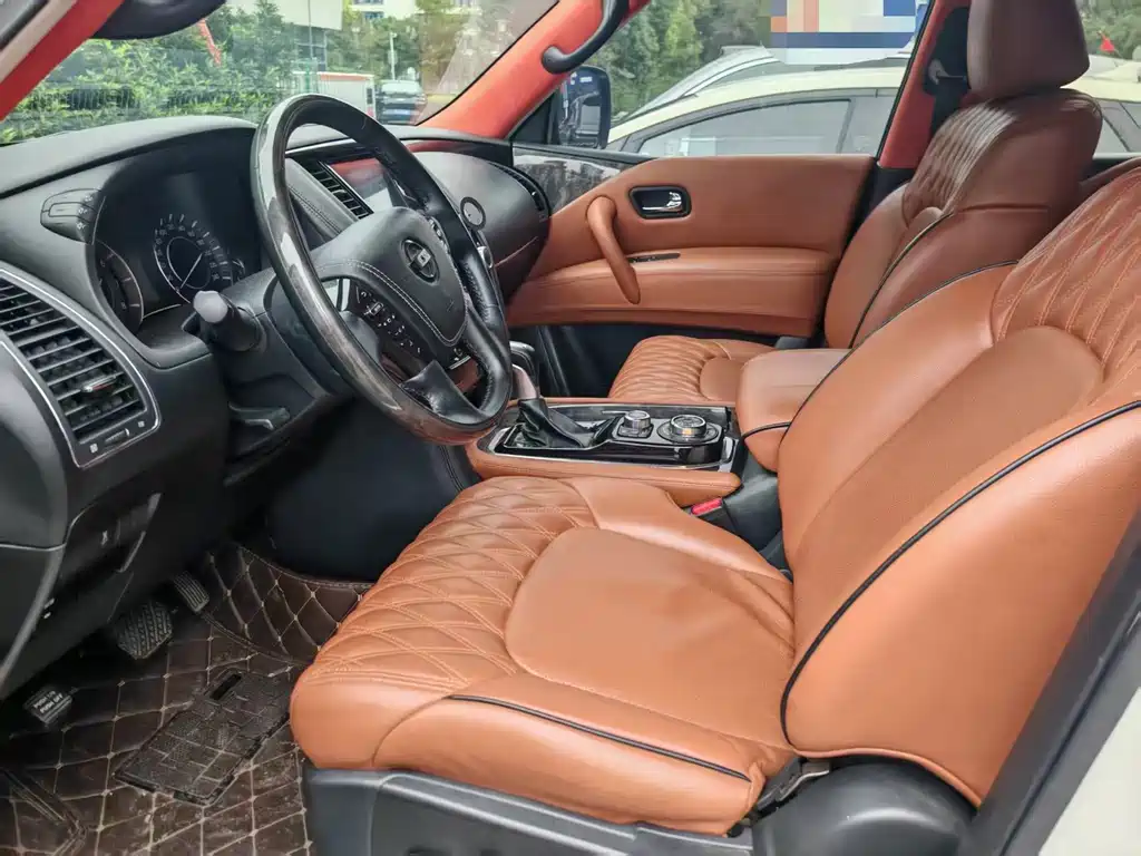 Nissan Patrol — миниатюра 4