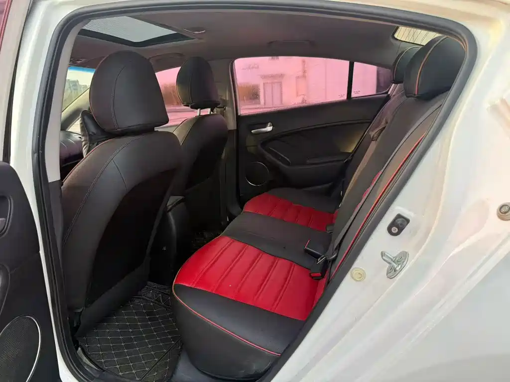 Kia K3 — миниатюра 8