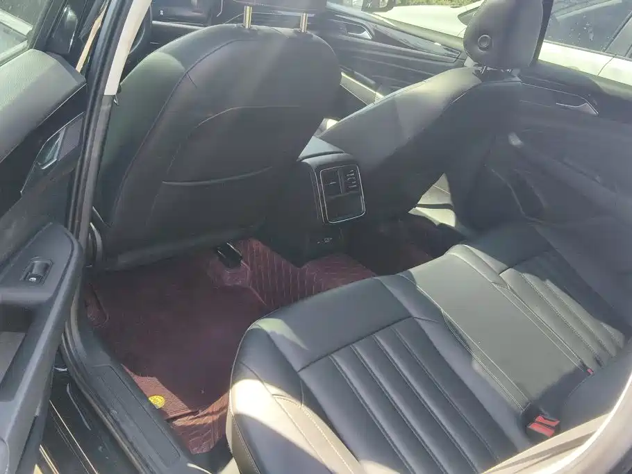 Volkswagen Passat — миниатюра 11