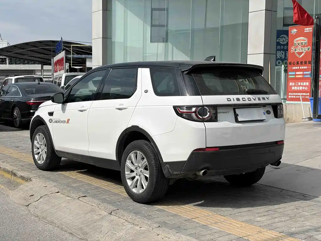 Land Rover Discovery Sport — миниатюра 8