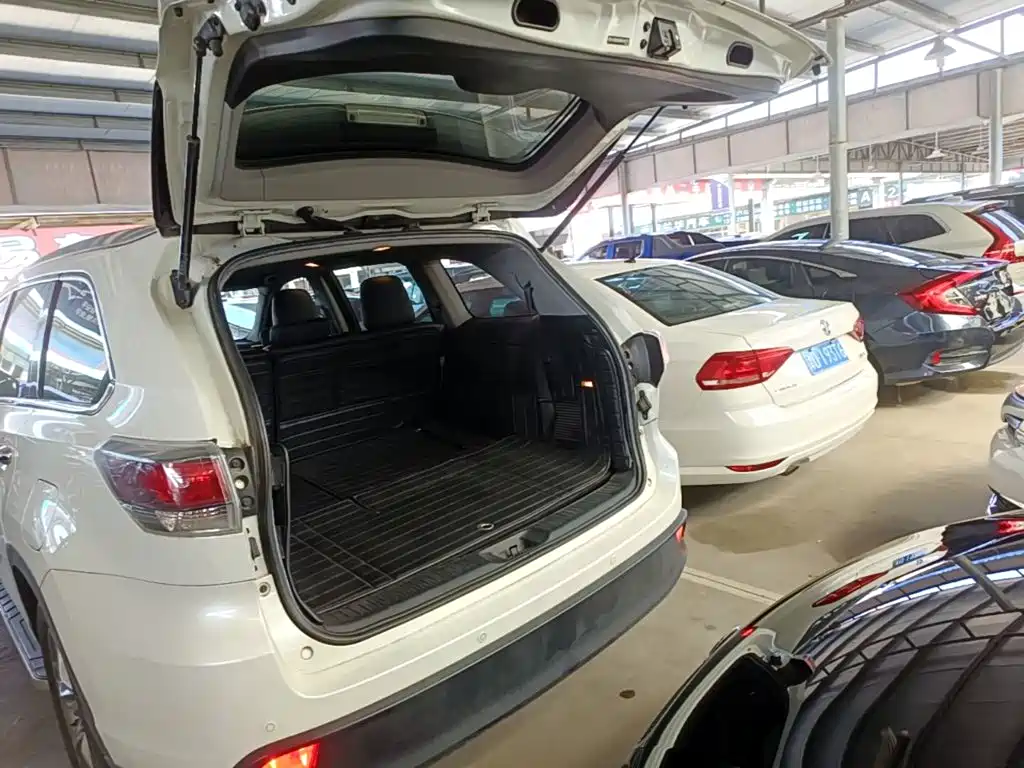 Toyota Highlander — миниатюра 19
