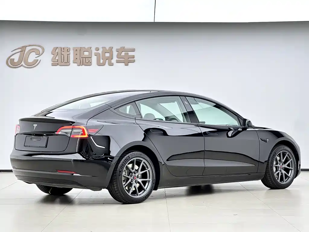 Tesla Model 3 — фотографии объявления, Фото 12