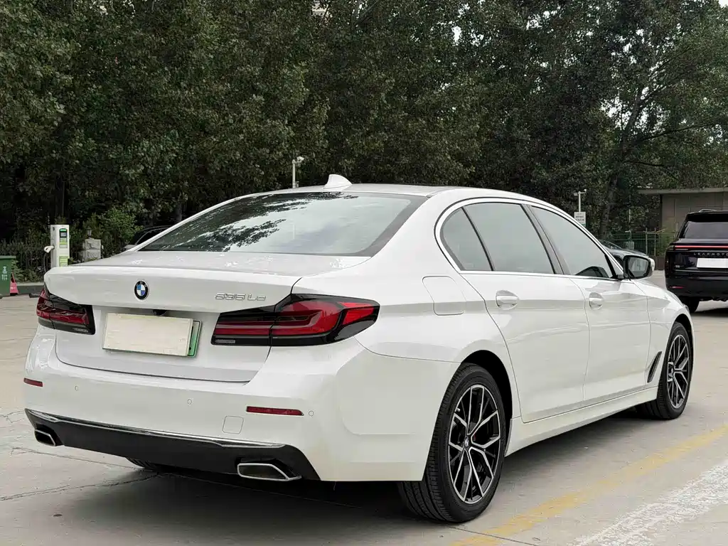BMW 5 Series 5 2021 535Le Luxury
