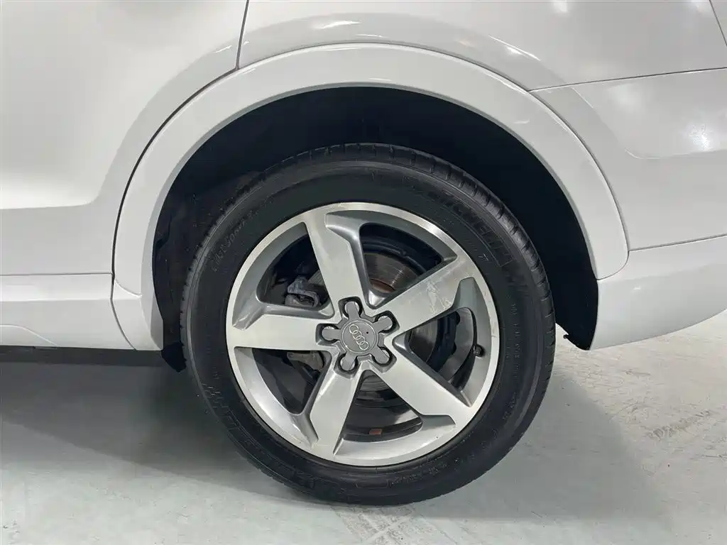 Audi Q3 — фотографии объявления, Фото 12