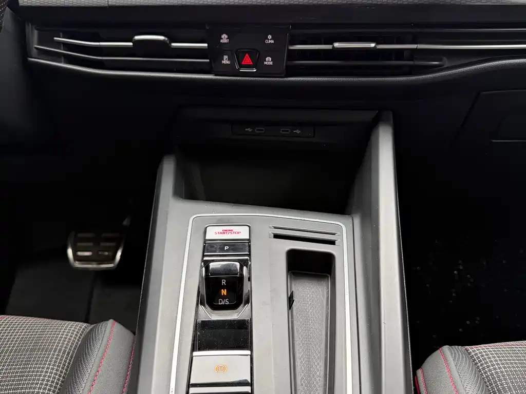 Volkswagen Golf GTI — миниатюра 16