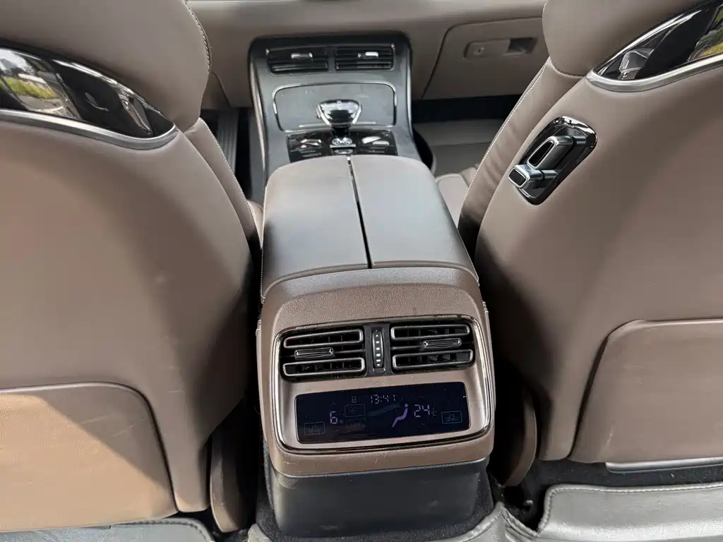 BYD Han — миниатюра 21