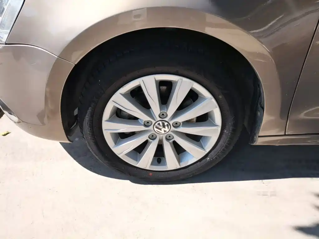 Volkswagen Sagitar — миниатюра 23