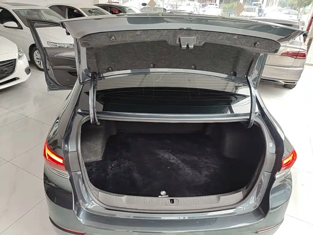Buick Excelle — миниатюра 19