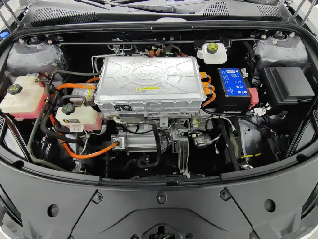 BYD Han — миниатюра 6