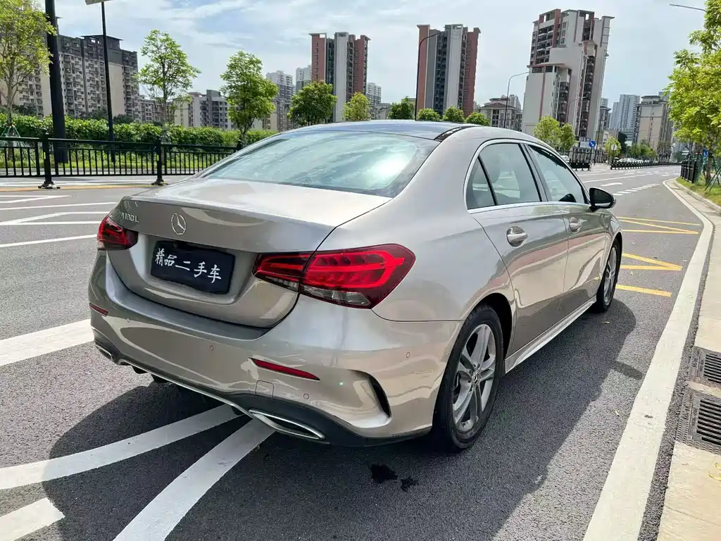 Mercedes-Benz A-Class — миниатюра 9