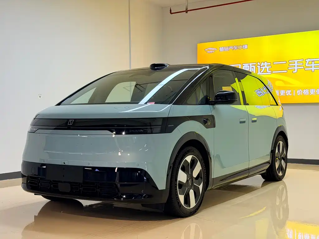 Zeekr MIX 2025 Smart Drive Edition