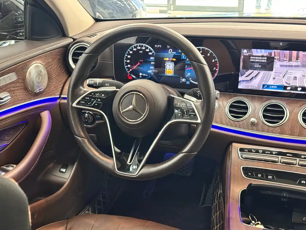 MERCEDES-BENZ E CLASS