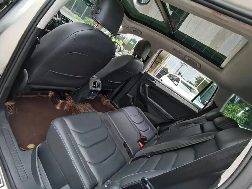 Volkswagen Tiguan L — миниатюра 6