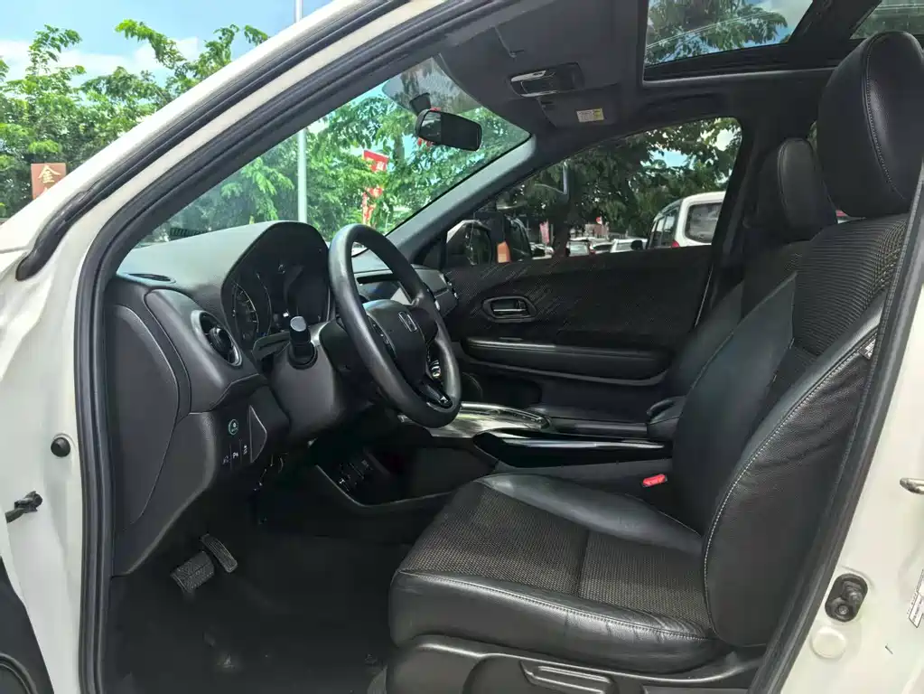 HONDA  XR V