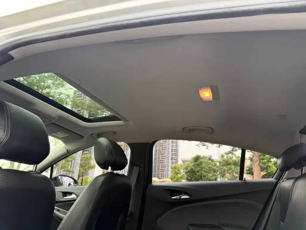 Chevrolet Cruze — миниатюра 21