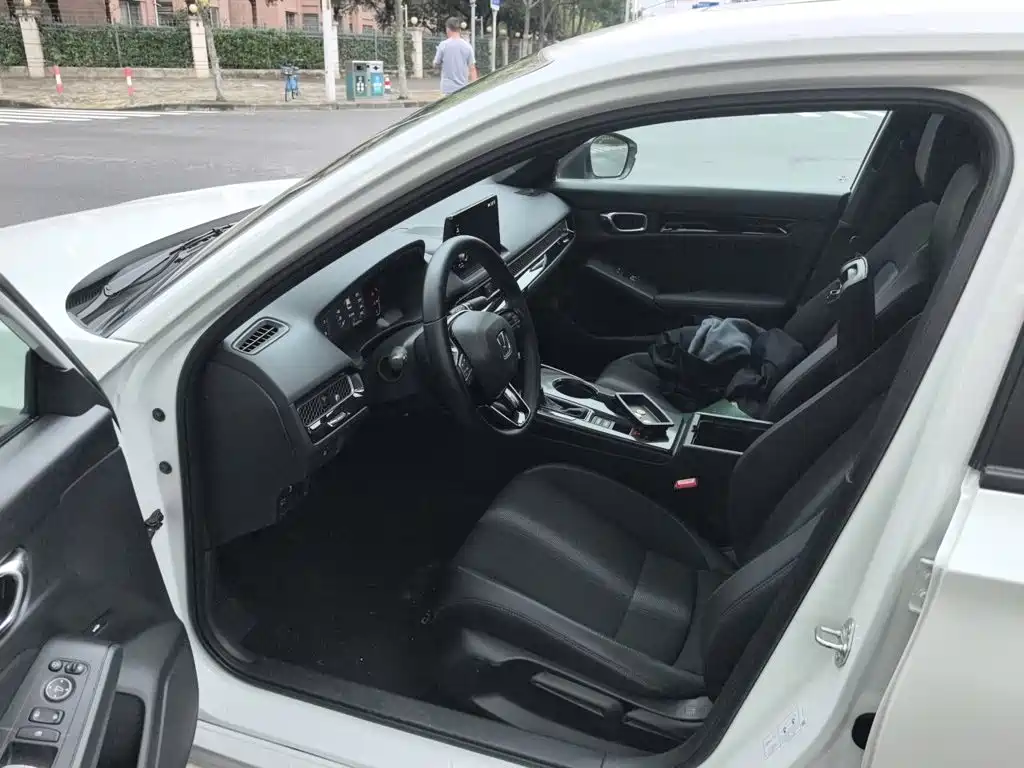 Honda Civic — миниатюра 12