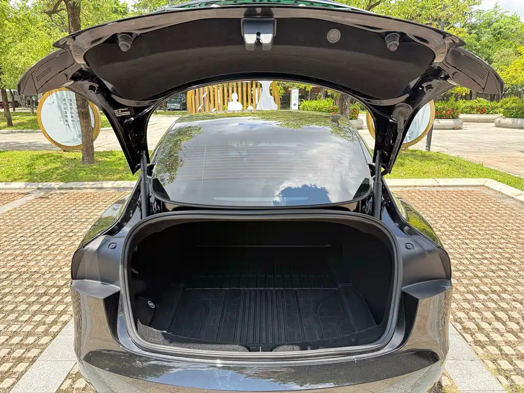 Tesla Model 3 — фотографии объявления, Фото 18