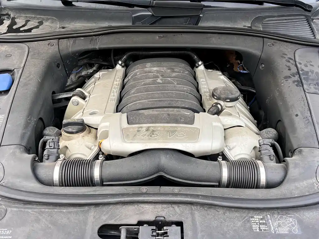 Porsche Cayenne — миниатюра 9