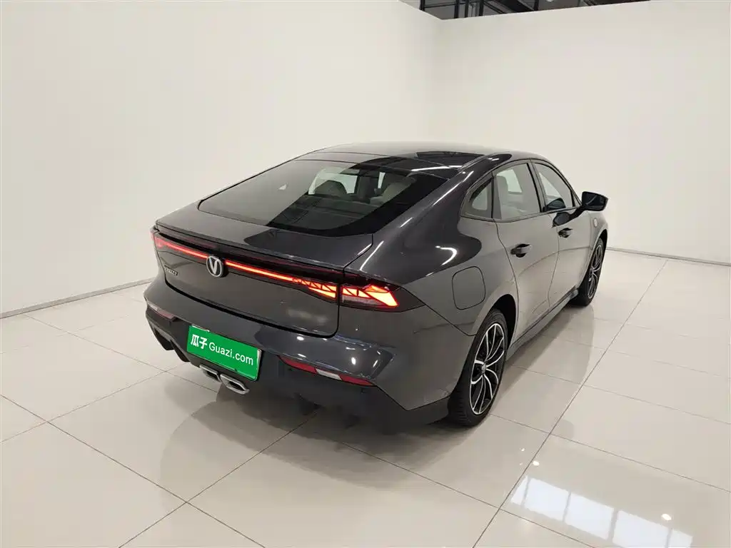 Changan UNI-V iDD 2024 iDD 136km