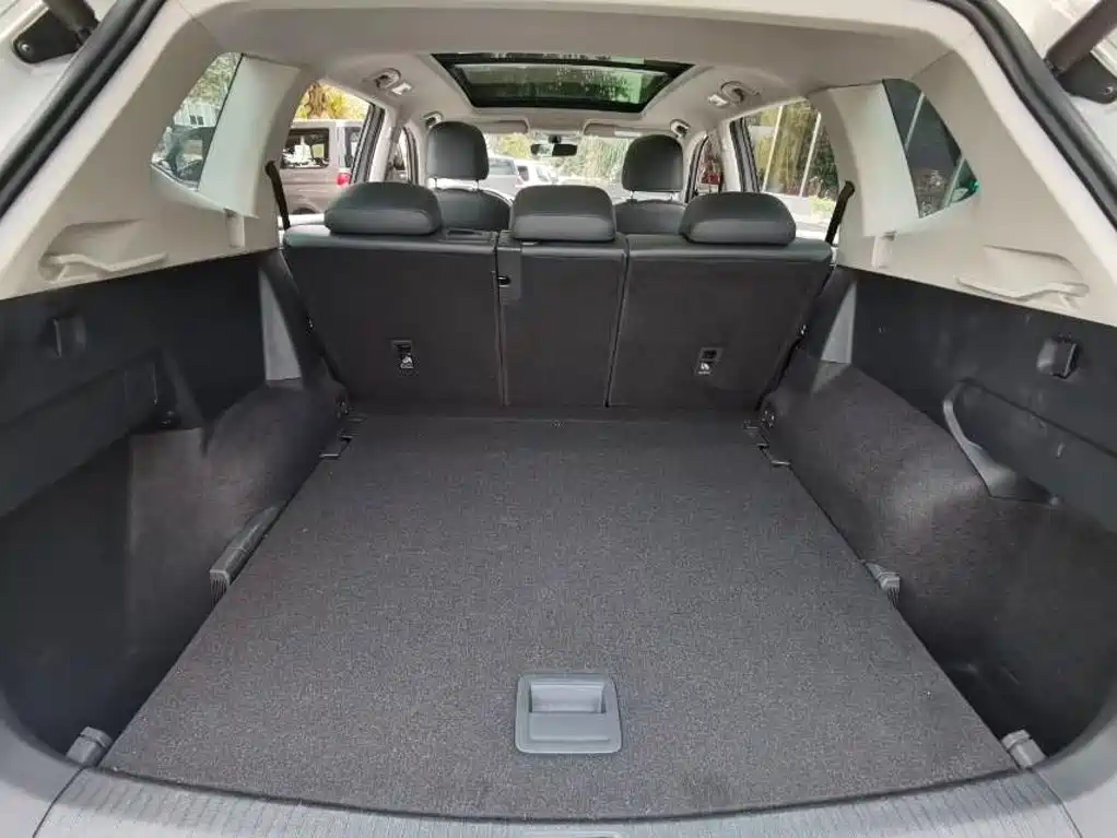 Volkswagen Tiguan L — миниатюра 5
