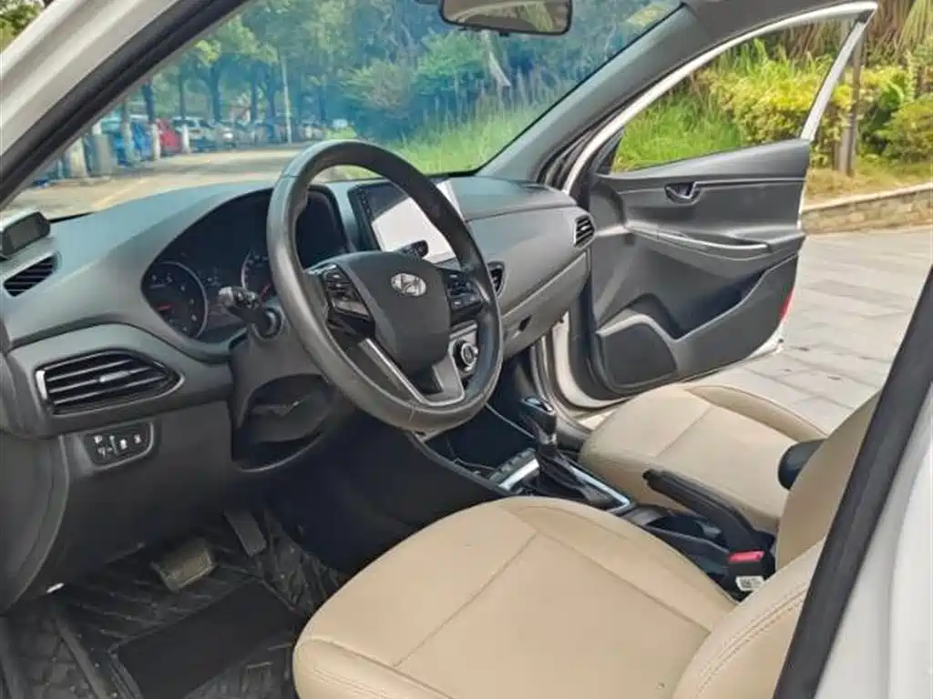 Hyundai Elantra 2018 1.6L AT GL V