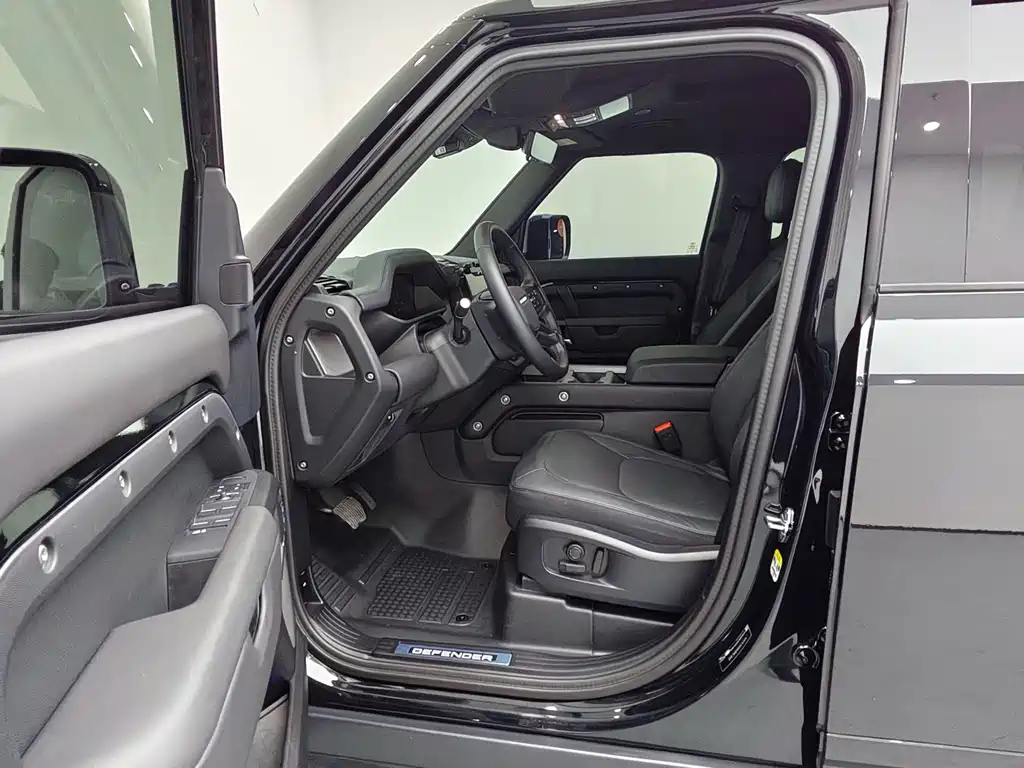 Land Rover Defender — миниатюра 15