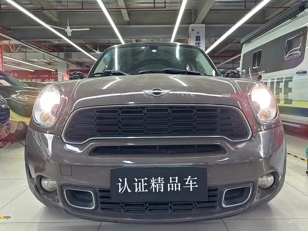 Mini Mini Countryman 2012