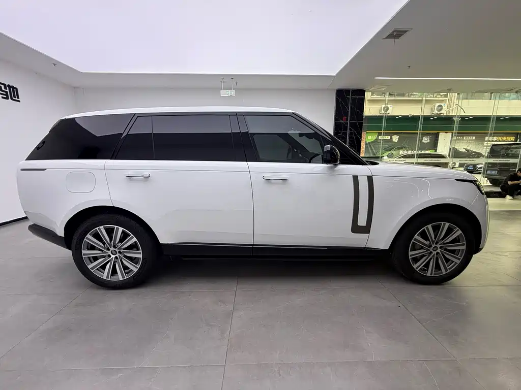 Land Rover Range Rover — миниатюра 8
