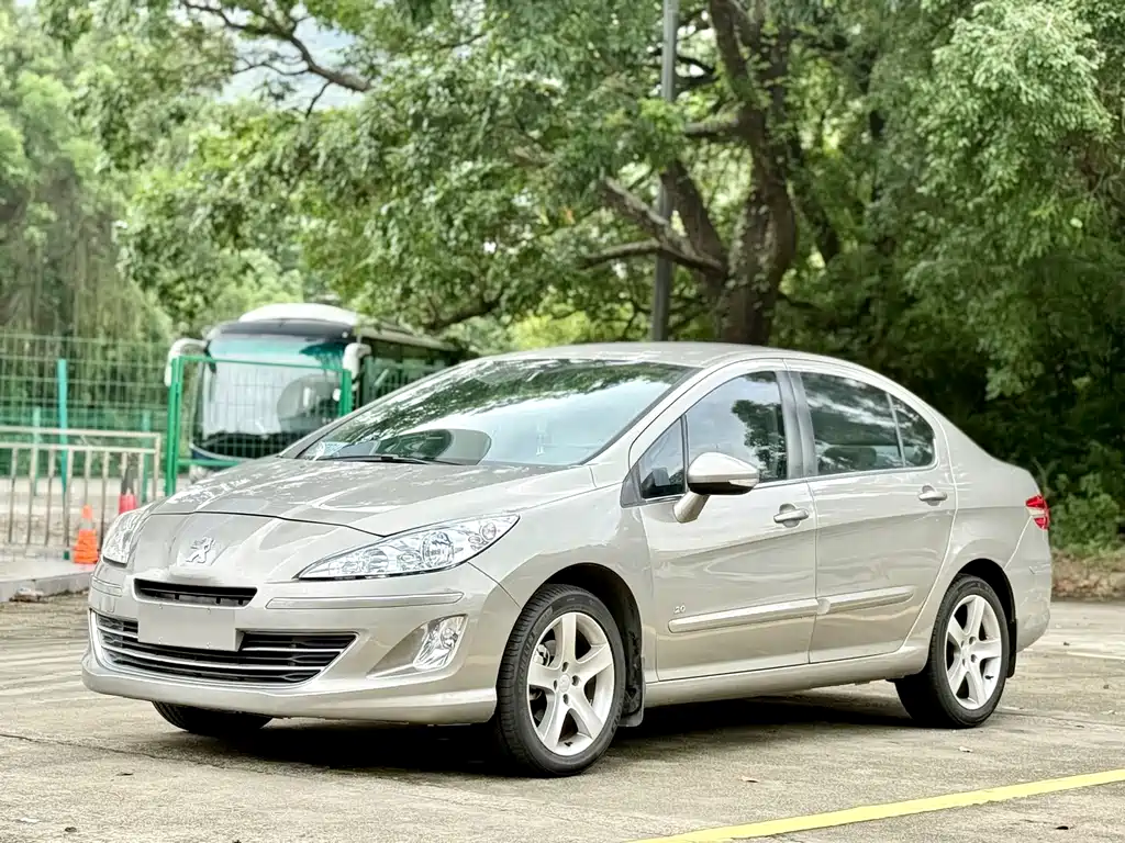 Peugeot 408 2013 2.0L Auto Comfort Edition
