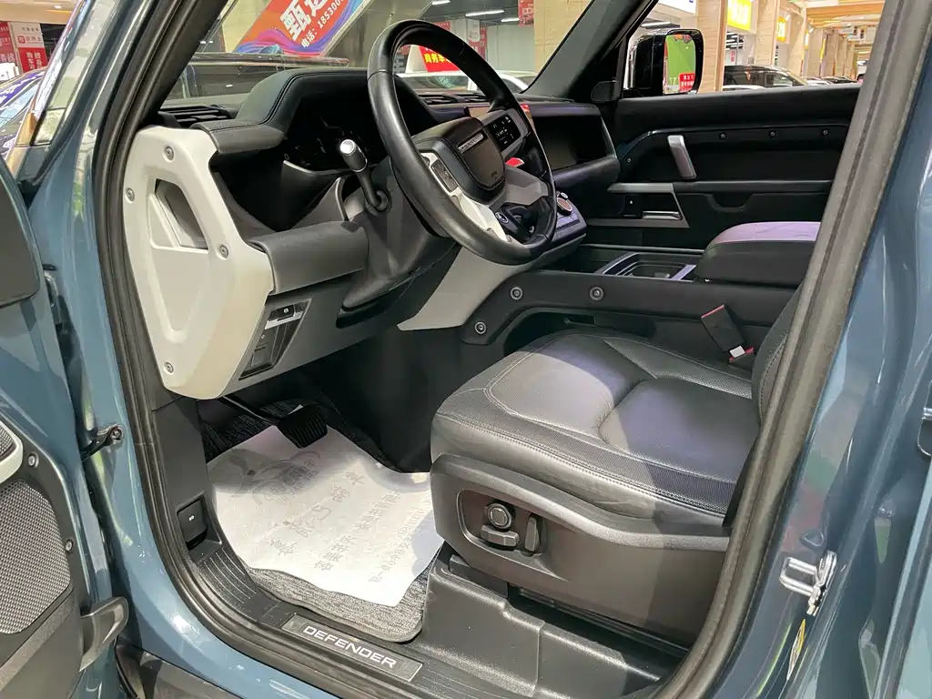Land Rover Defender — миниатюра 15