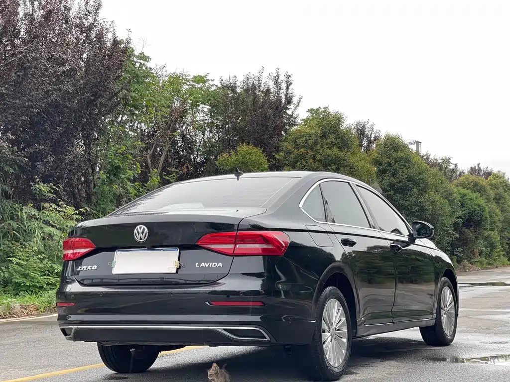 Volkswagen Lavida 2018 1.5L AT Comfort V