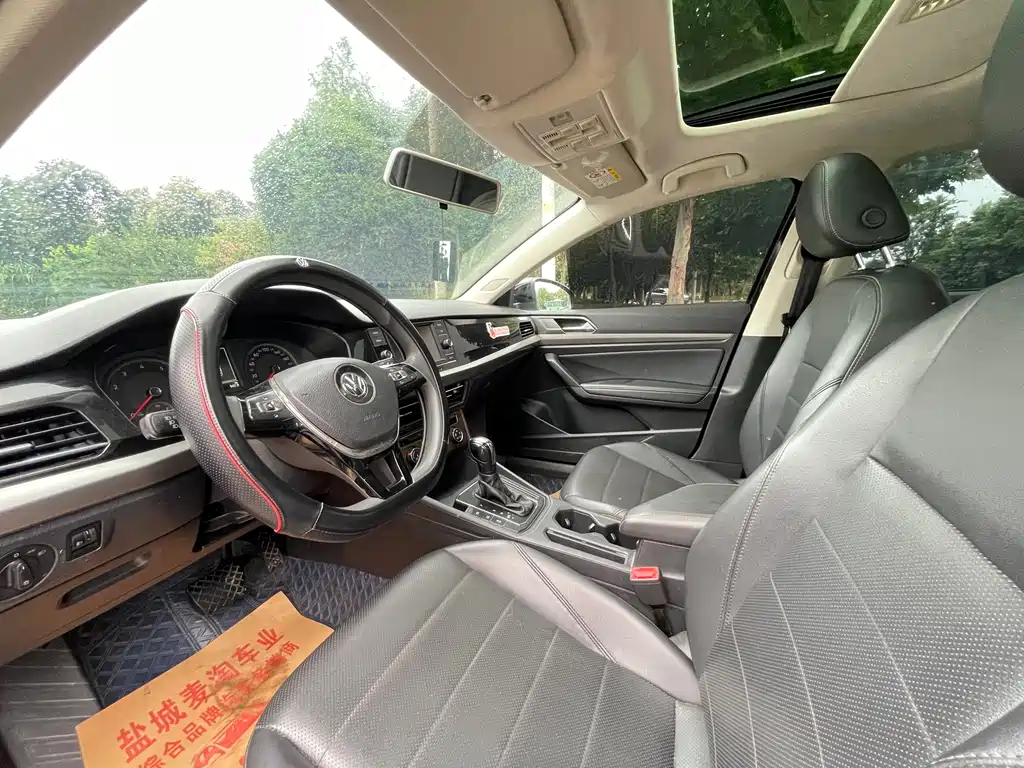 Volkswagen Lavida 2018 1.5L AT Comfort V