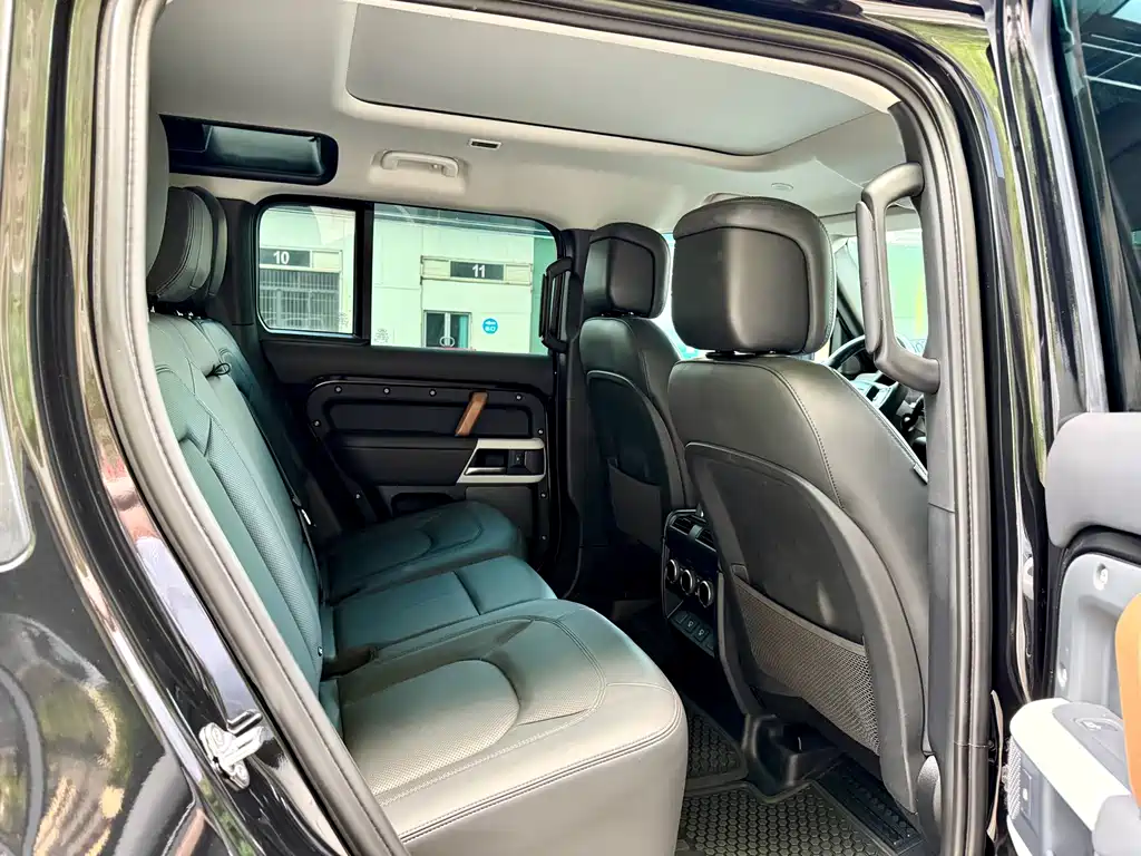 Land Rover Land Rover Defender 2022 110 P400