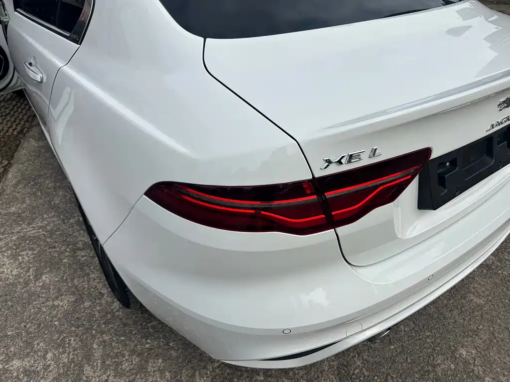 Jaguar XEL — миниатюра 20