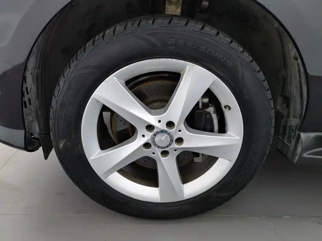 Mercedes-Benz M-Class — миниатюра 17
