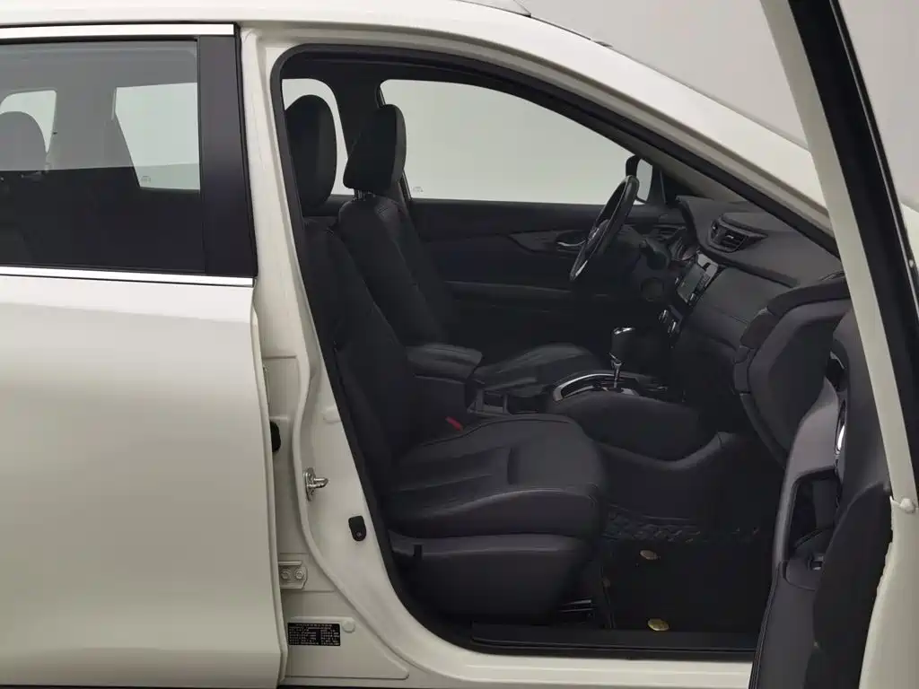 Nissan X-Trail — миниатюра 23