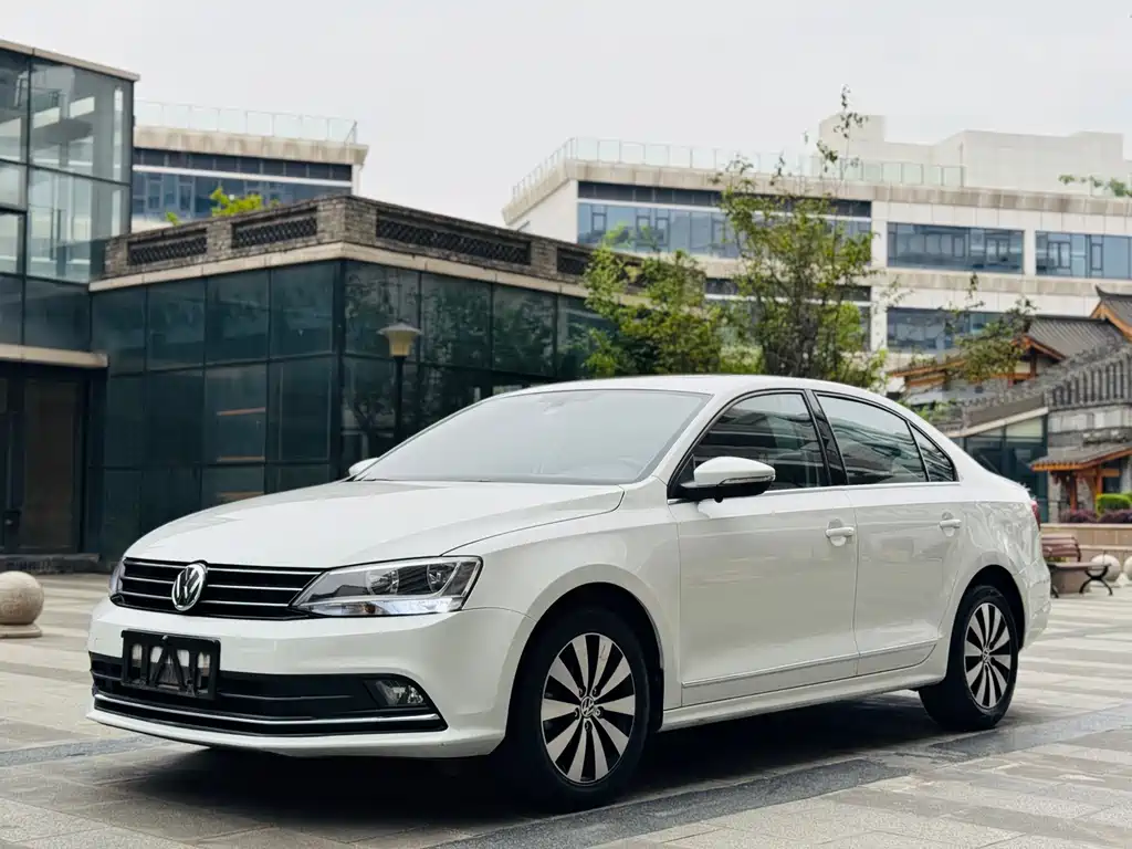 Купить Volkswagen Sagitar