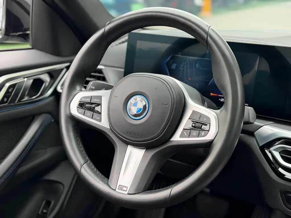 BMW i4 2022 eDrive40
