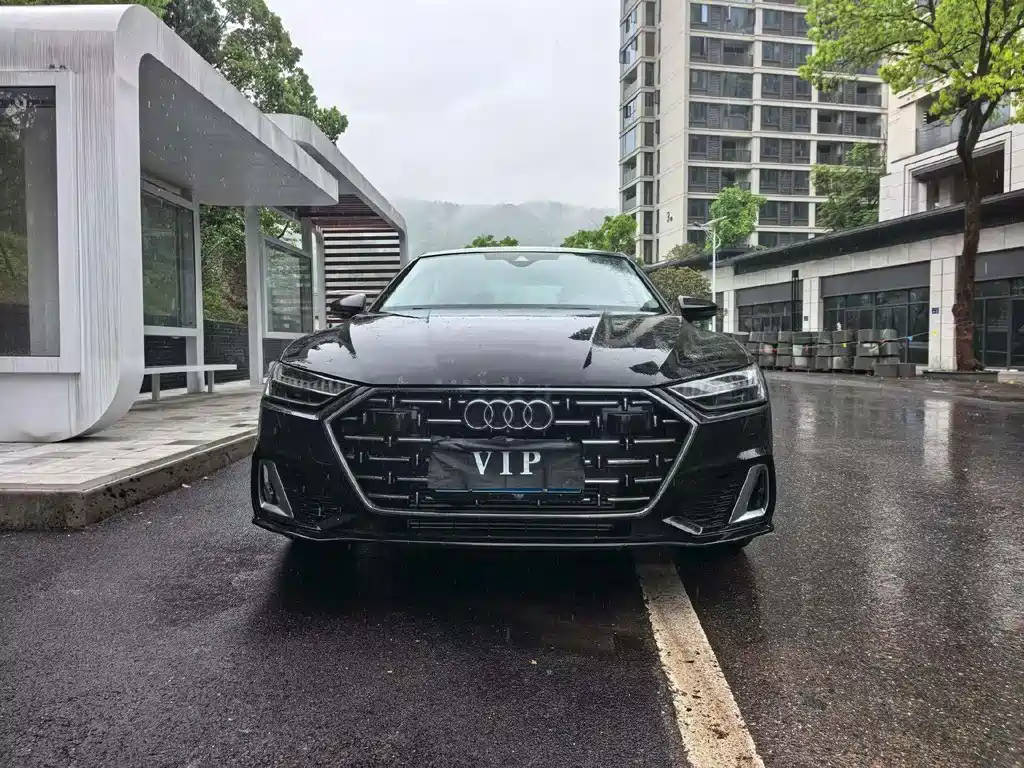 Audi A7L 2024 45TFSI S-line