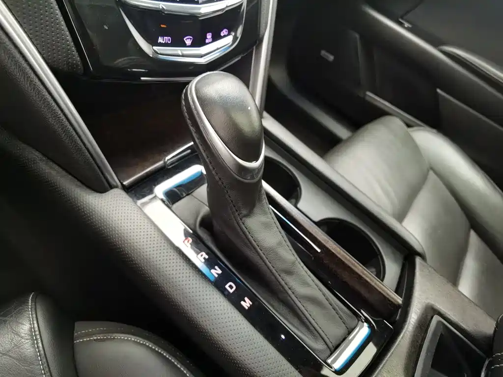 Cadillac XTS — миниатюра 13