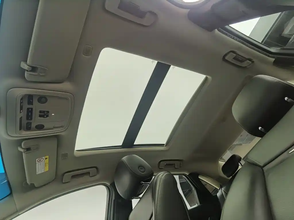 Cadillac XTS — миниатюра 14