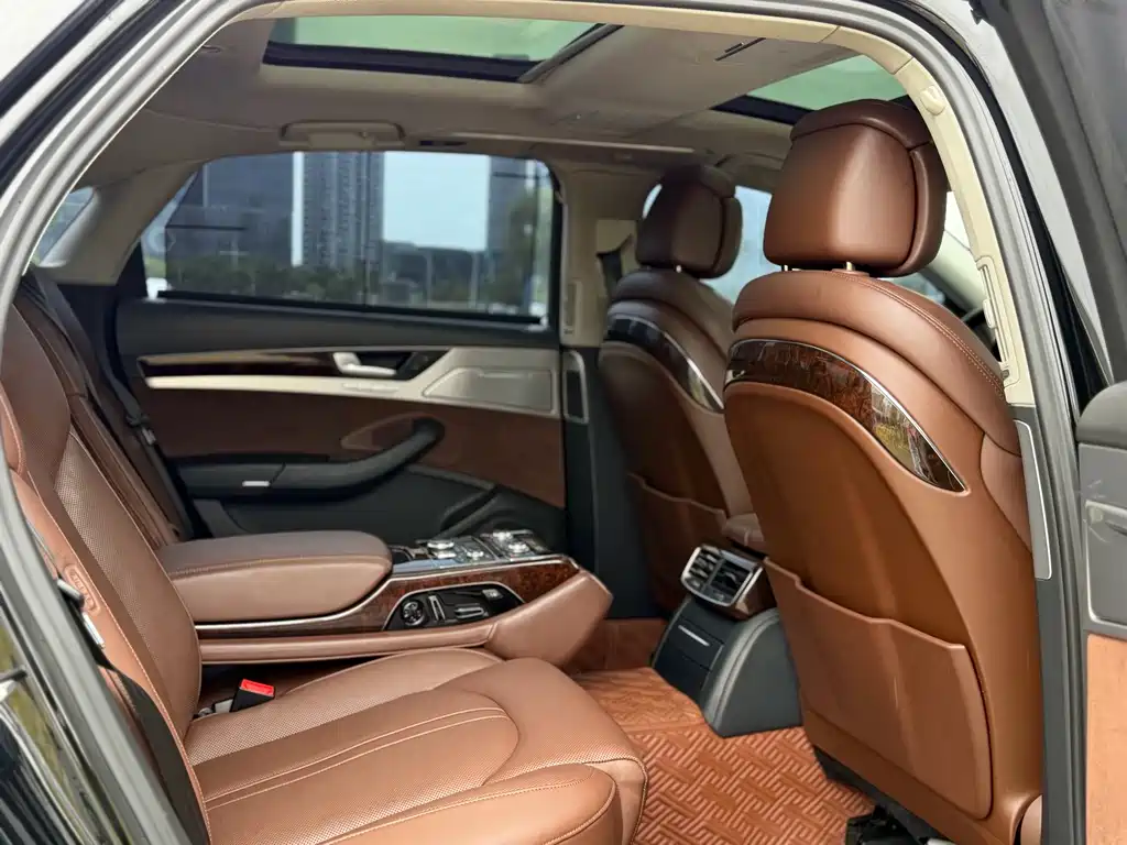Audi A8 — фотографии объявления, Фото 10
