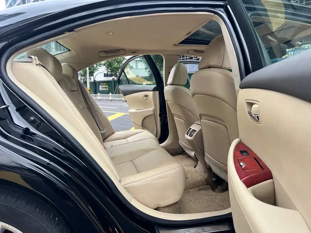 Lexus ES — миниатюра 14